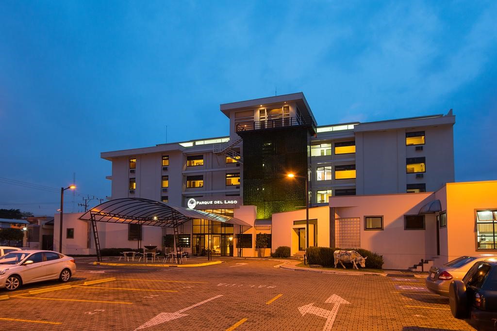 Hotel Parque Lago